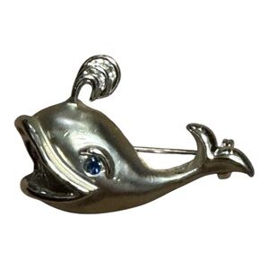 Vintage Whale Brooch Shawl Pin Silver Tone Blue Jewel Eye Pin Costume Jewelry